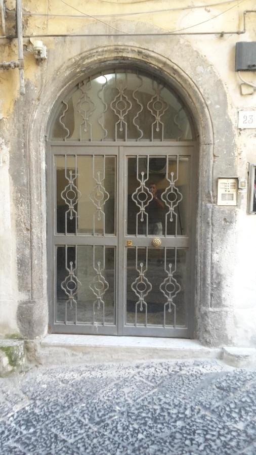 Bed and Breakfast Casa Laura Oliva Mancini Nápoles Exterior foto