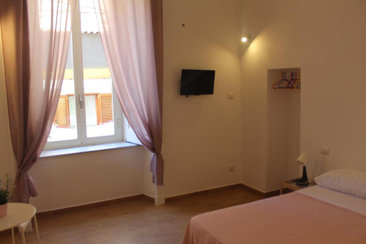 Bed and Breakfast Casa Laura Oliva Mancini Nápoles Exterior foto